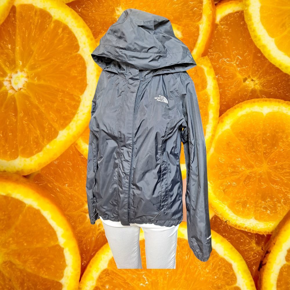 The North Face Lightweight Windbreaker Rain Jacket Outdoor Hiking Athletic Small